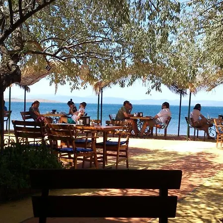 אתר קמפינג Ada Camp Beach *